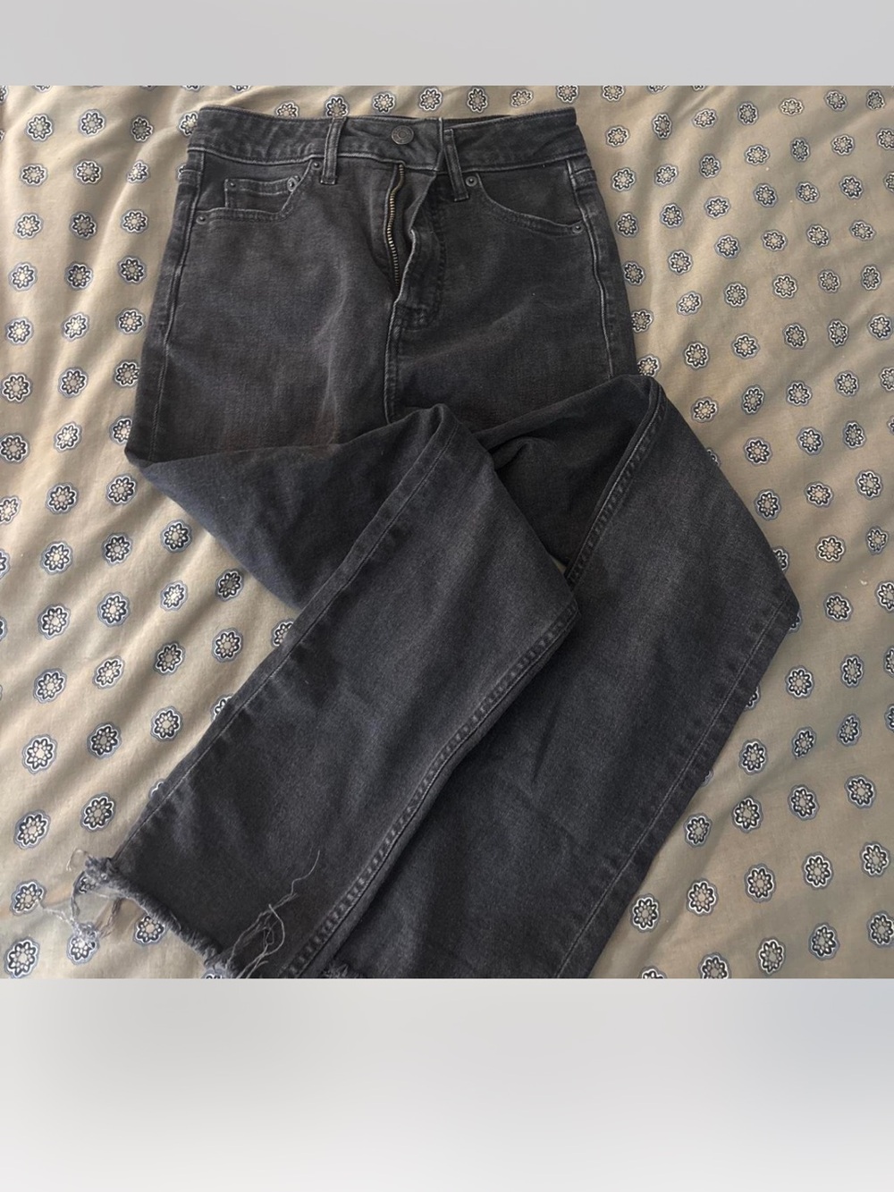 Gap Jeans - Picture 2 of 3